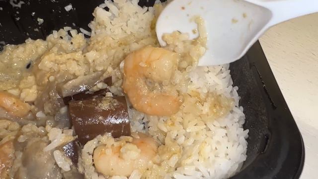 Eating at VENDING MACHINES All Day in SINGAPORE смотреть онлайн