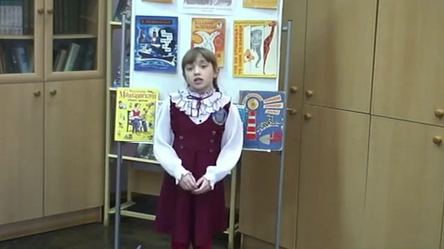 Страна читающая — Анастасия Комолова читает произведение «Что такое хорошо...» В. В. Маяковского смотреть онлайн