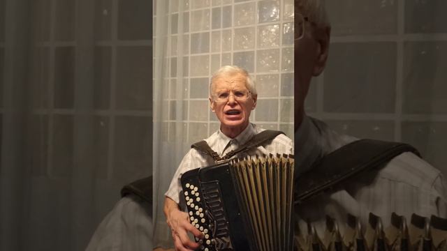 С Днём защитника Отечества, друзья. " Марш молодых воинов. " Сл. А. Григоренко. смотреть онлайн