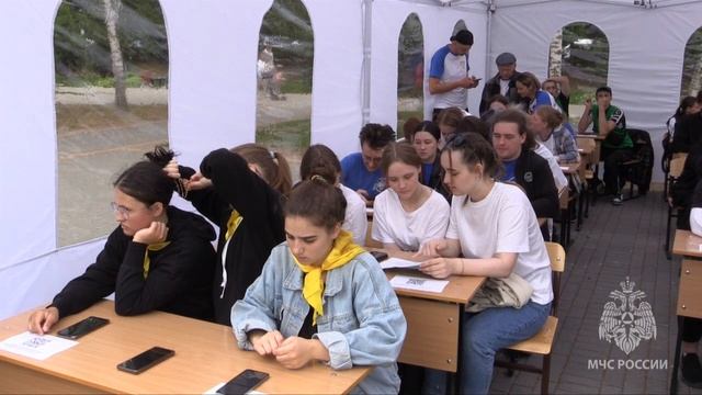 В Томске прошли Открытые региональные соревнования «Научись спасать жизнь!» смотреть онлайн