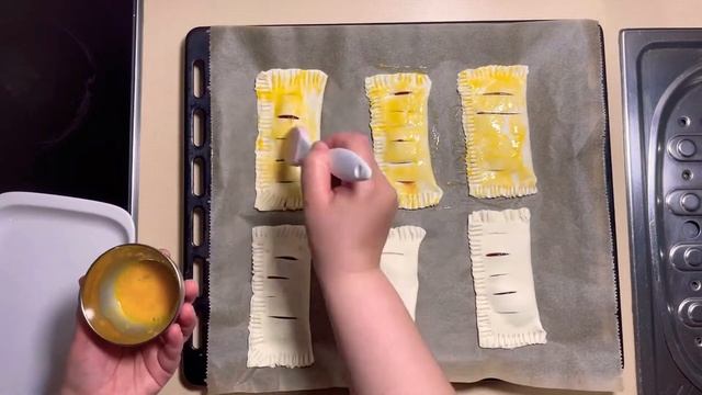 Выпечка из Слоеного Теста. СЛОЙКИ с Джемом смотреть онлайн