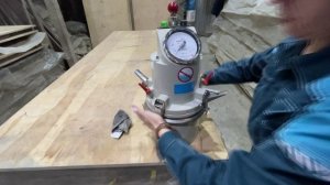 Воздух в бетоне - это хорошо? Проверяем бетонную смесь компании ЛОБАС на объем вовлеченного воздуха!