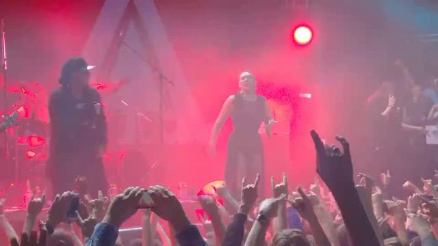 Amaranthe -Invincible (Live At Moscow 01.10.2016)