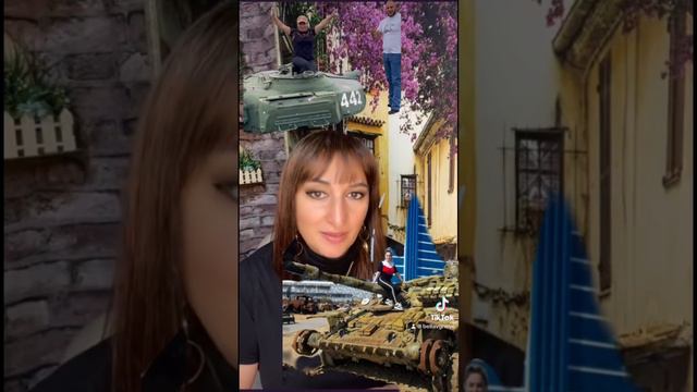 Позы сами говорят о себе Айла и дуло танка #армения #азербайджан #россия #белла #грузия смотреть онлайн