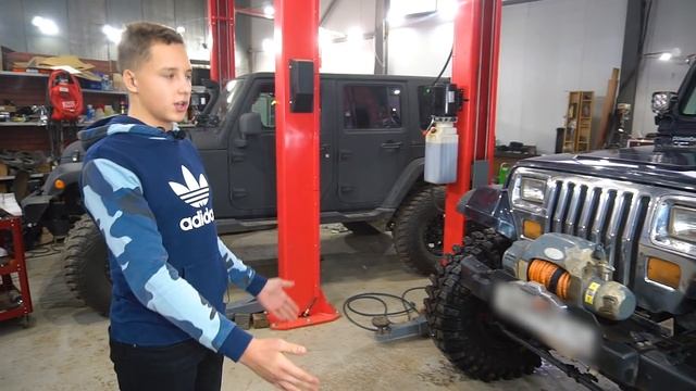 Неуязвимый Jeep Wrangler YJ и его владелец. Обзор. смотреть онлайн