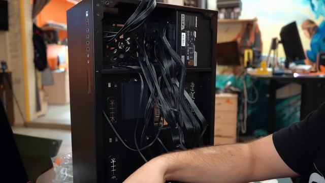 Как ПРАВИЛЬНО и КРАСИВО собрать ПК? Секреты ЛУЧШЕГО сборщика! ??? смотреть онлайн