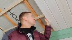 ? ИМИТАЦИЯ БРУСА НА ПОТОЛКЕ? Как сделать отделку дома из газобетона деревом на мансардном этаже ?