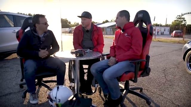 Bad boys. AC Cobra Gardner Douglas Mk3 vs. Suzuki Vitara 1.6 (LapTiming ep. 56) смотреть онлайн
