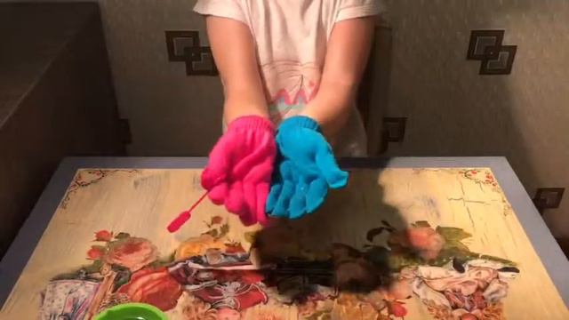 Мыльные прыгуны. Надуваем большие пузыри. смотреть онлайн