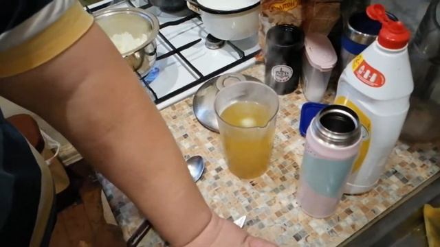 Готовим Луковый суп. (Не информативное видео)