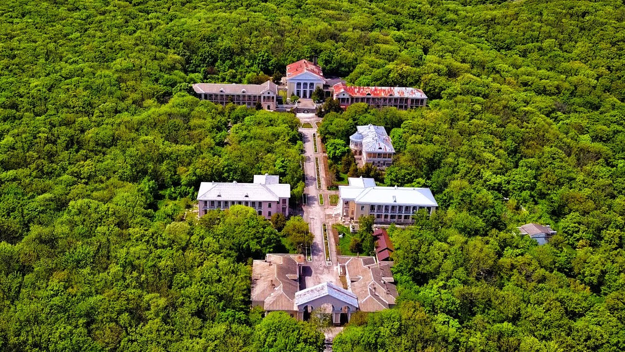 СТАРЫЙ КРЫМ - Отдыхающие этого НЕ УВИДЯТ. Что спрятано в лесу? Показываю ВСЮ ПРАВДУ. смотреть онлайн