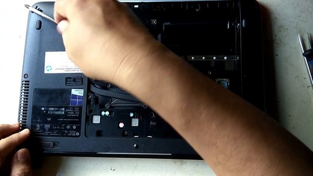 Cara Membongkar Laptop HP Probook 440 G3 / Disassemble HP 440 смотреть онлайн