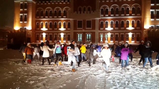 ZUMBA FLASH MOB - Yoshkar Ola, Russia 2016 смотреть онлайн