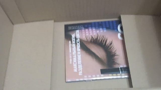 Unboxing Oriflame C-3/2023