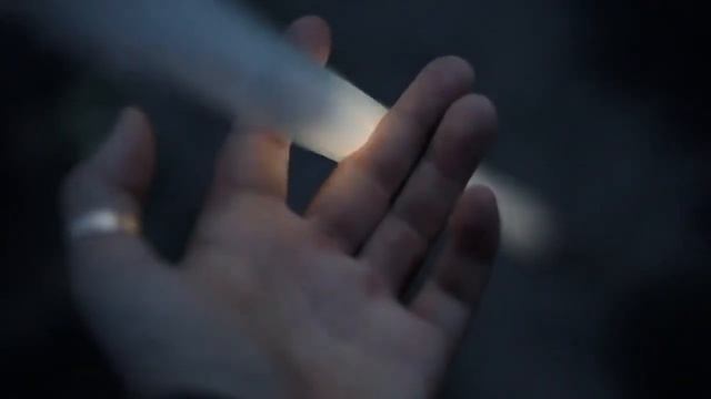 Лампа горит без проводов смотреть онлайн