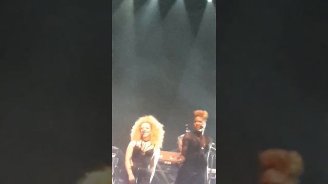Love my life .. Troxy London 7/11/16 смотреть онлайн