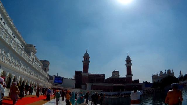 Золотой храм в Амритсаре. смотреть онлайн