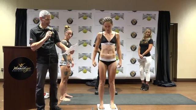 Katie Saull vs. Cassie Robb - Weigh-in Face-Off - (King of the Cage: Impending Attack) - /r/WMMA смотреть онлайн