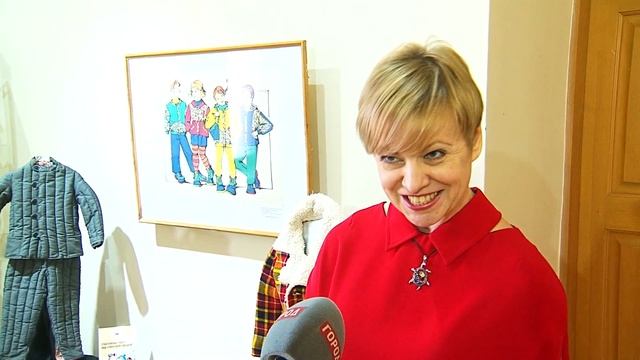 Неделю детской моды открыла выставка одежды прошлого века смотреть онлайн