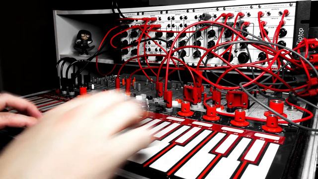 Buchla RED PANEL Jam смотреть онлайн