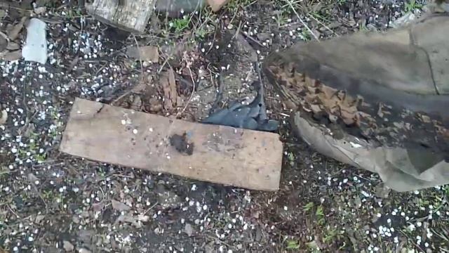 как чиститься подошва  Vibram на берцах.