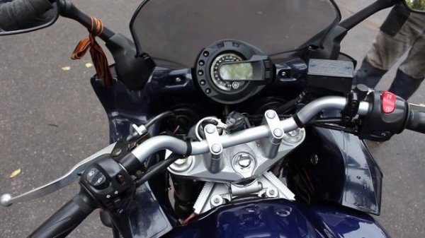 Мотоцикл Yamaha Fazer 600 FZR6 - Walkaround, Kupiscooter.ru