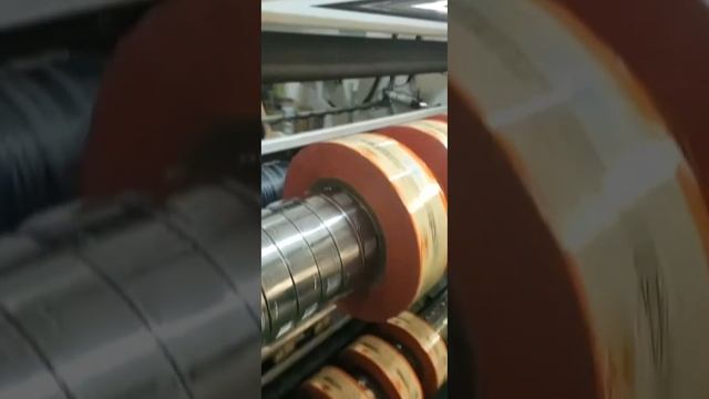 Water Label Slitting Rewinding Machine смотреть онлайн