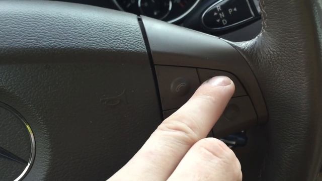 iPad mini в Mercedes Ml w164 смотреть онлайн