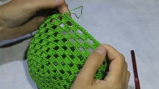 Вязаная шапочка крючком "Лето зовёт". Мастер-класс для начинающих. смотреть онлайн