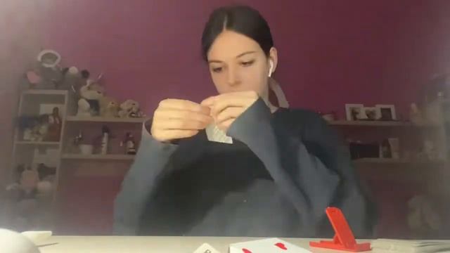 делаю бездарную корону из карт смотреть онлайн