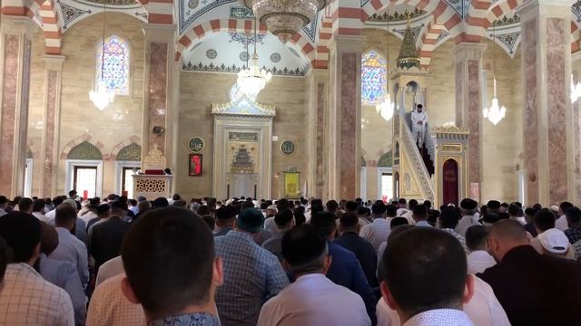 МЕЧЕТЬ В СЕЛЕНИИ/ГОРОДА АВТУРЫ ПРИНЯЛО У СЕБЯ ВСЕХ МУСУЛЬМАН КАВКАЗА 4 ИЮНЯ 2019 ГОДА, НА 1ИДА НАМА смотреть онлайн