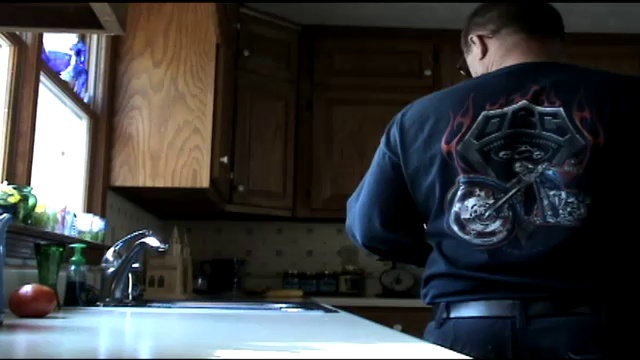 Как правильно издеваться над папашей смотреть онлайн