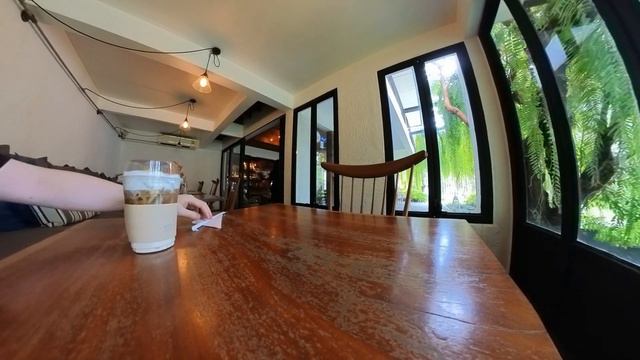 Eat with me ~ COSI Pattaya Wong Amat Beach 跟我一起吃 ~ COSI Pattaya смотреть онлайн