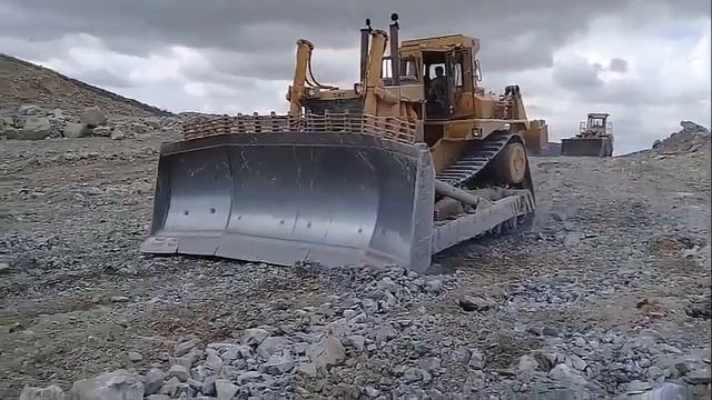 Caterpillar D10 HISTORY AND SPECIFICATIONS #catd10 #caterpillar #bulldozer