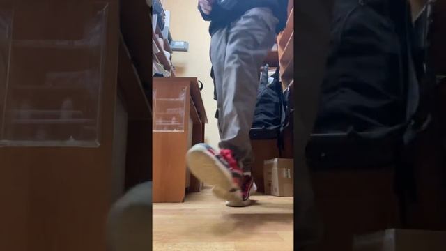 Красивое движение в конце танца (Как научиться танцевать) смотреть онлайн