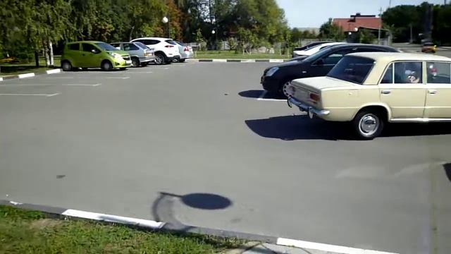 Стоял погожий осенний день ... смотреть онлайн