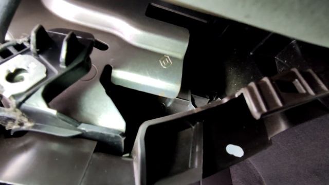 Не открывается бардачок, рено эспас 5 смотреть онлайн