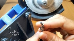 Приспособление для заточки свёрл