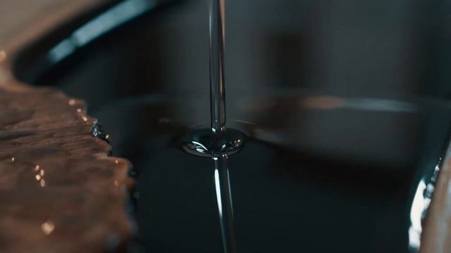 Стол река в Астане (Underwood КРУТОЙ РОЛИК) смотреть онлайн