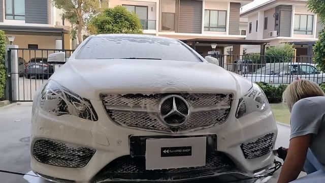 Mercedes E200 Coupe | ล้างภายนอกด้วยโฟม - Exterior Detail Wash смотреть онлайн