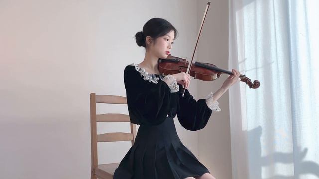 TWICE (트와이스) - MOONLIGHT SUNRISE - Violin Cover смотреть онлайн