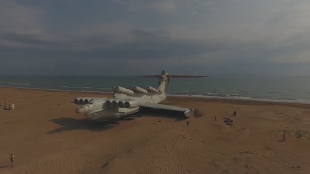 Экраноплан Лунь. Каспийское море, Дагестан. Аэросъёмка с дрона.mp4
