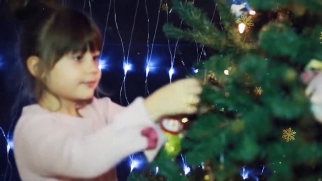Серебряная песенка. Что за чудо в декабре смотреть онлайн