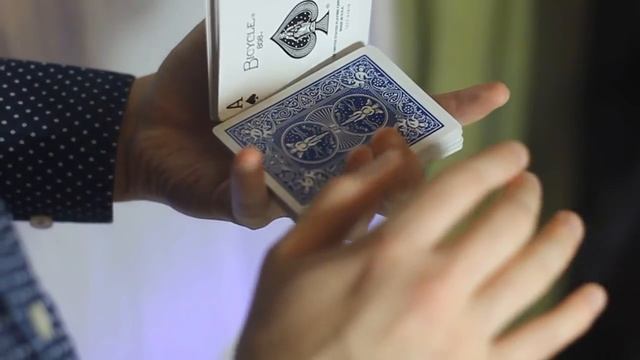 БРОСОК КАРТЫ В КОЛОДУ ОБУЧЕНИЕ // КАК МЕТАТЬ И БРОСАТЬ КАРТЫ смотреть онлайн