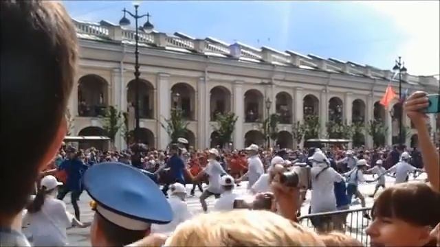 Танец маленьких утят-Танцующий Невский смотреть онлайн