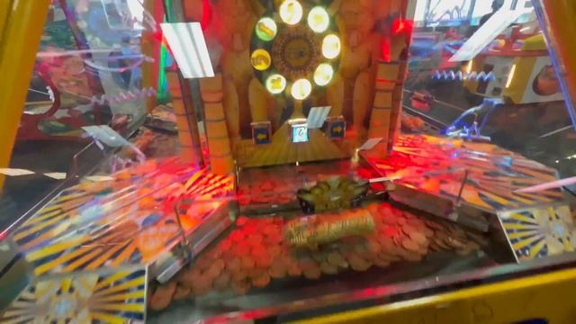 i took my duck to Chuck E Cheese смотреть онлайн