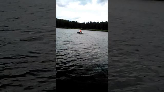 Покатушки на Nissan Marine 9.8 смотреть онлайн