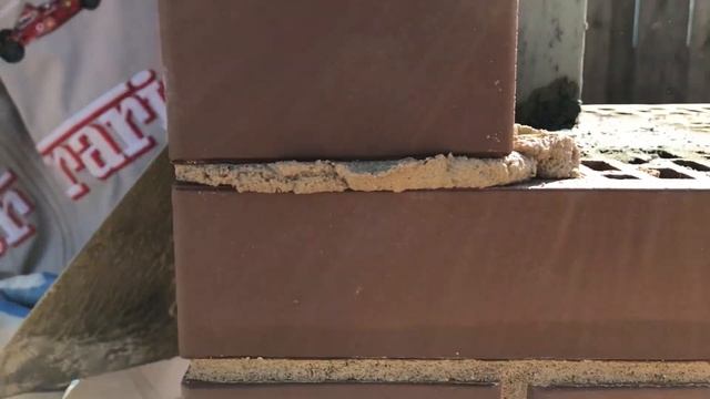 Обзор облицовачного кирпича ЛСР. Лицевая кирпичная клака столбов смотреть онлайн