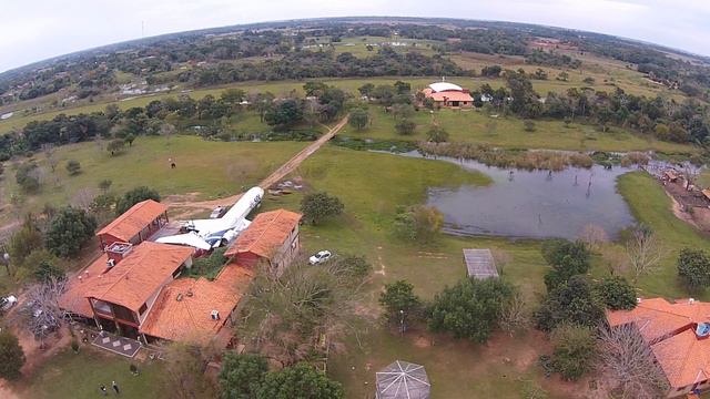 Hotel y Granja Doña Ramonita, bar temático "Héroes del Chaco" смотреть онлайн