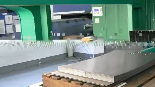 Волоконный лазер для резки металла с рулона E-Fiber CCut смотреть онлайн